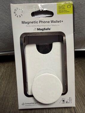 PopSocket White Floral Magnetic Phone Wallet compatible with MagSafe